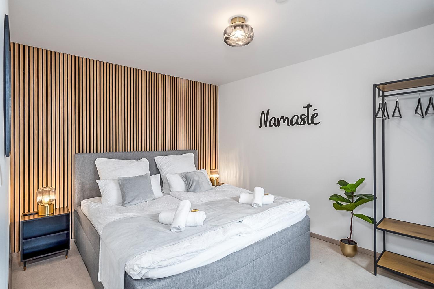Namaste Homes - Ferienwohnung Mit Dachterrasse Bad Windsheim Buitenkant foto